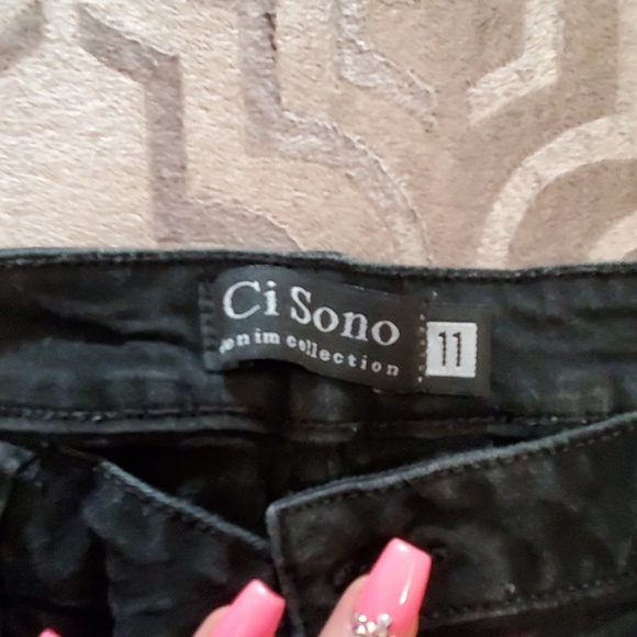 🖤 Black Distressed Skinny Jeans - Picture 3 of 3